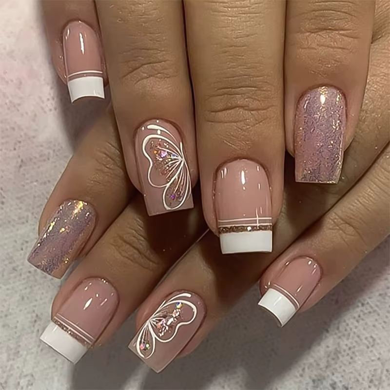 24 faux ongles courts carrés blancs simples à presser