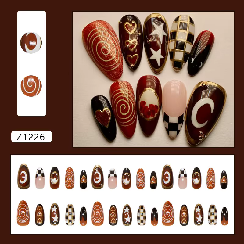 24 faux ongles noirs motif lune et étoile avec carreaux marron
