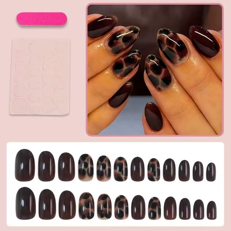 24 pièces – Kit d'ongles ovales marron foncé à motif léopard texturé écaille de tortue – Autocollants pour ongles haut de gamme – La beauté de la nature sauvage