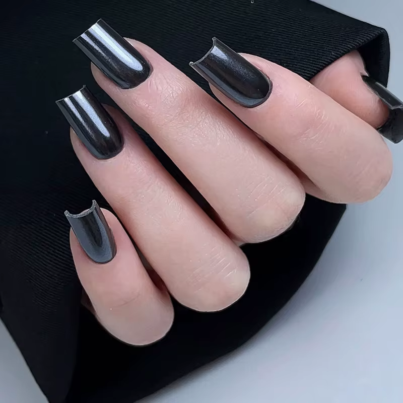 Poudre à ongles noire magique miroir