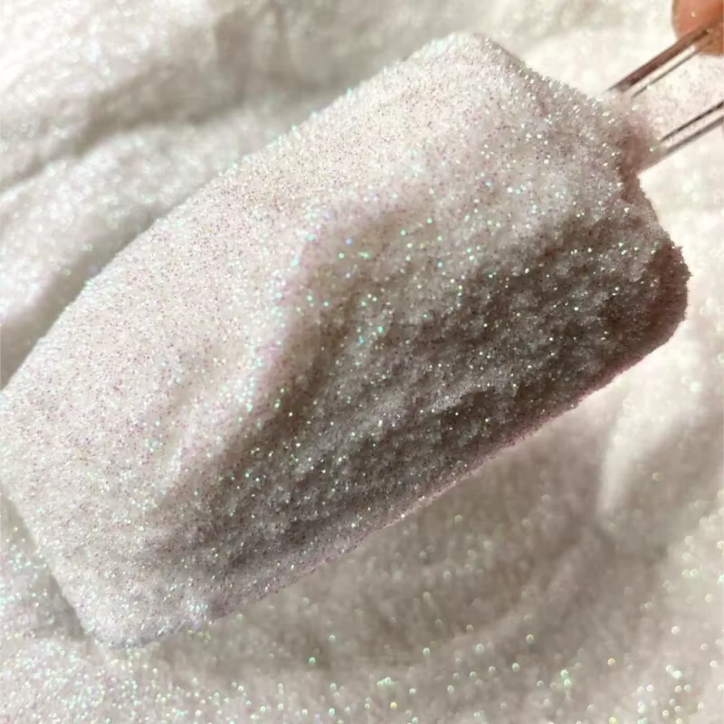 Poudre irisée blanche pour ongles