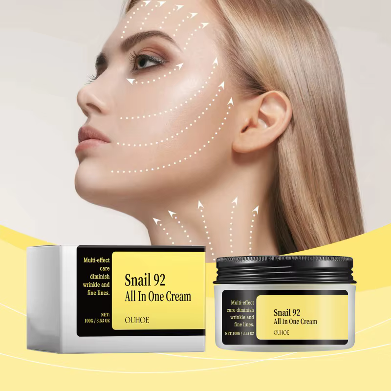 Essence/Nettoyant/Crème hydratante lissante et nourrissante Snail 92 Mucin Power, cosmétiques coréens pour le soin du visage et des yeux.