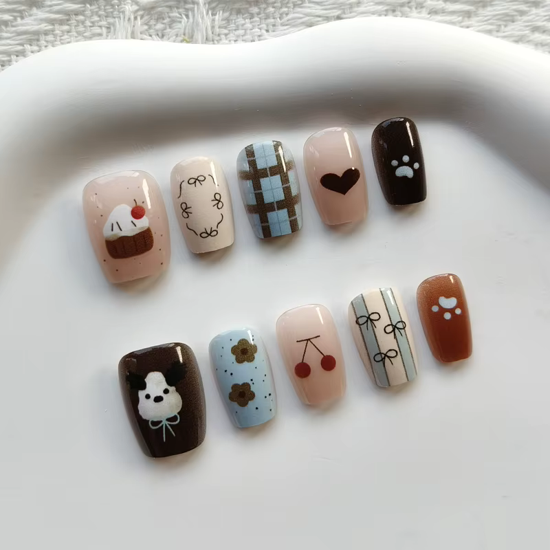 10 faux ongles à presser style coréen