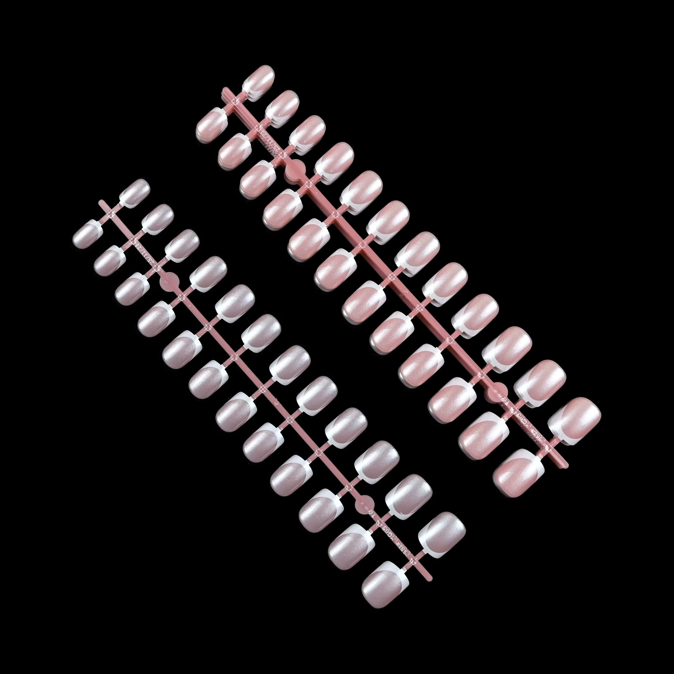 120 faux ongles carrés français roses de longueur moyenne à longue. Améliorez votre manucure avec ce kit d'ongles éclaircissant et amovible. Parfait g