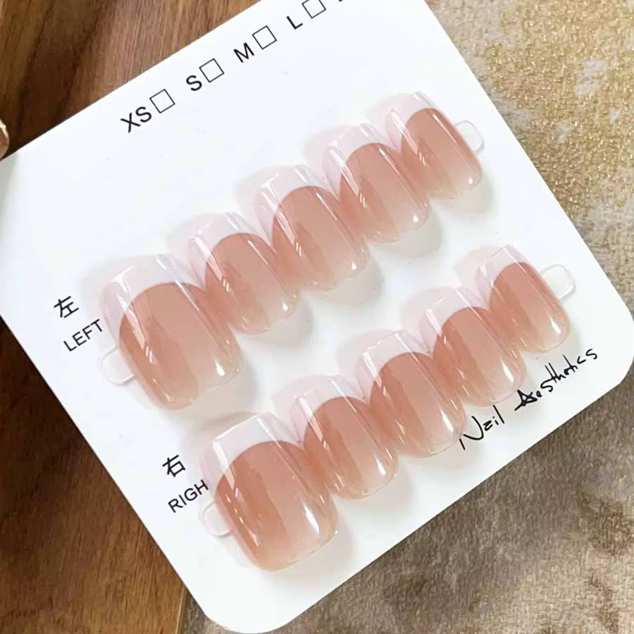 Faux ongles français blancs
