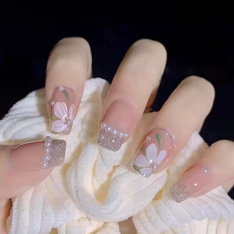 24 faux ongles brillants à motif floral