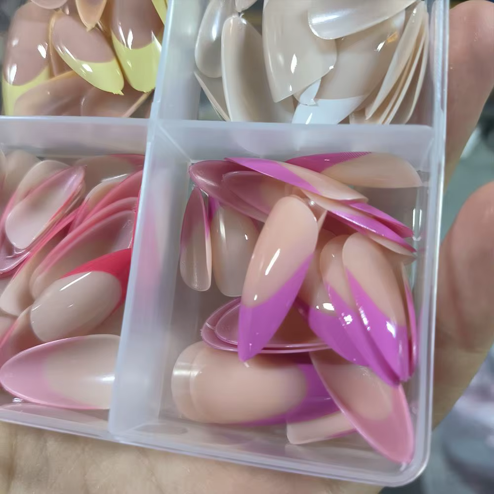 Faux ongles français en amande