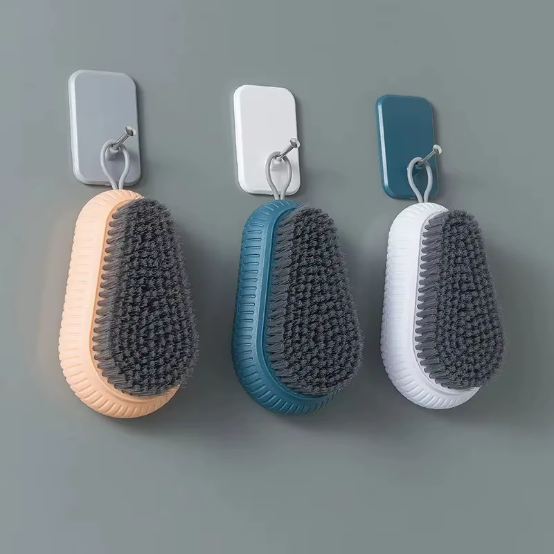 Brosse à ongles douce pour éliminer la saleté