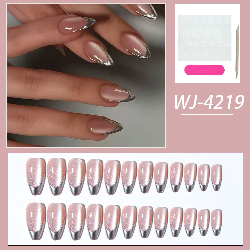 24 pièces d'art d'ongle de Gel 3D en forme d'amande fait à la main