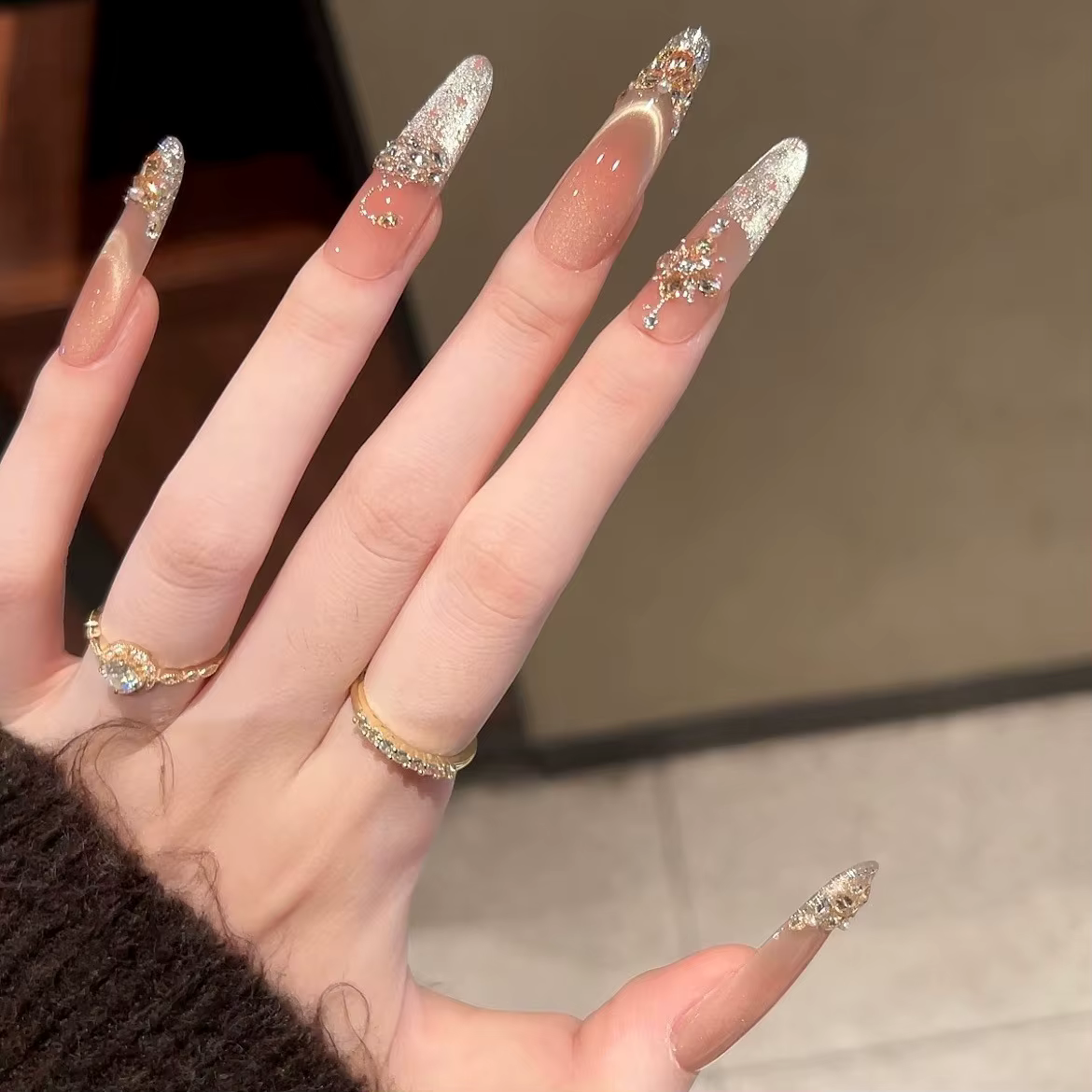 Faux ongles à presser French Manucure Effet Œil de Chat Nœud Papillon Zircon