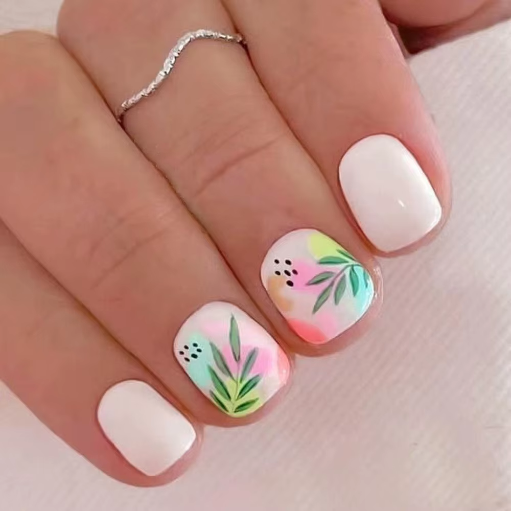 24 faux ongles carrés à presser