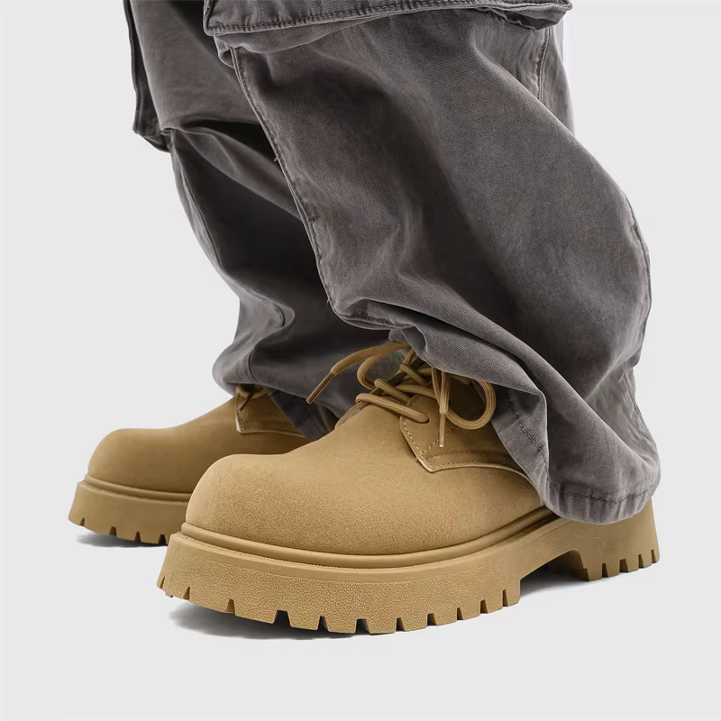 Bottes de travail robustes pour hommes, style Derby, rétro, à lacets, en daim, semelle épaisse, respirantes, basses, chaussures décontractées industrielles pour hommes 2026
