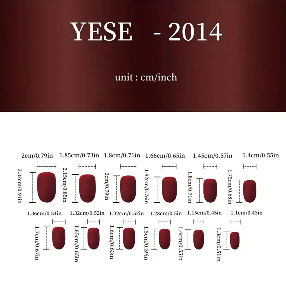 24 ongles ronds courts faits à la main. Rose transparent avec des yeux de chat brun-rougeâtre