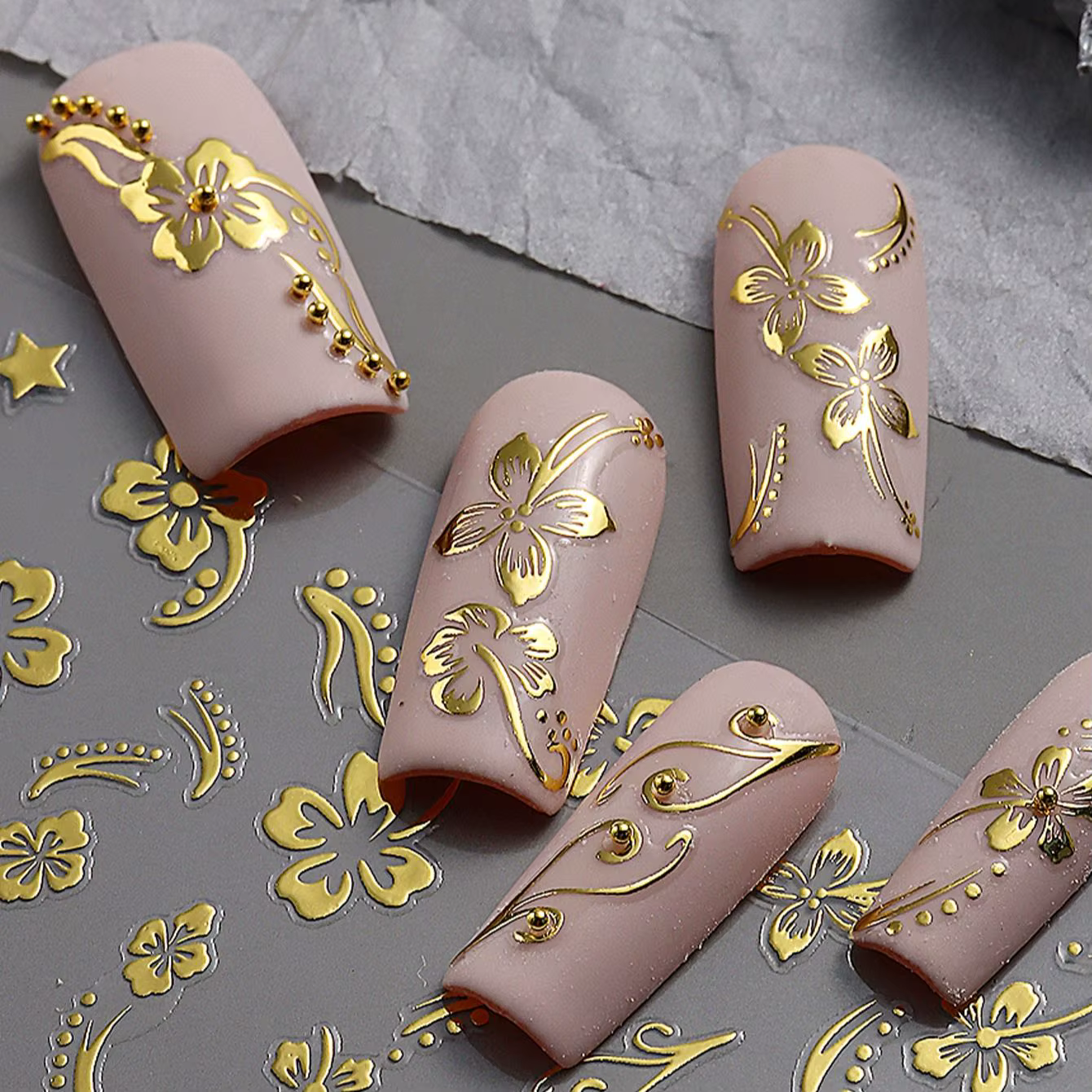 Autocollant pour ongles motif fleur d'hibiscus rose et blanc