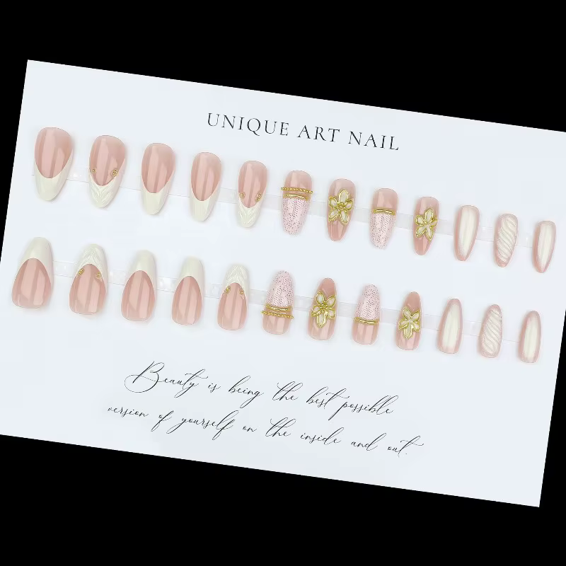 Faux ongles à presser en dentelle 3D embossée motif floral