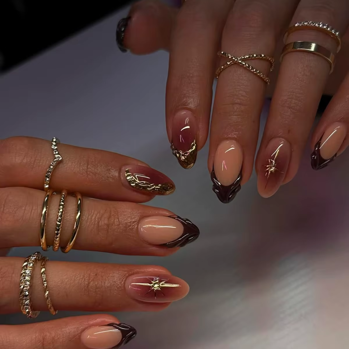 24 pièces amande dorée presse sur ongles faux