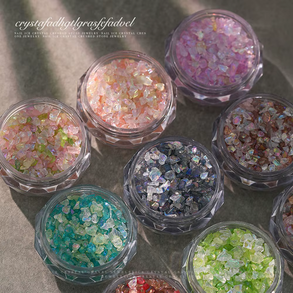 Breloques d'art d'ongle de cristal naturel de diamant