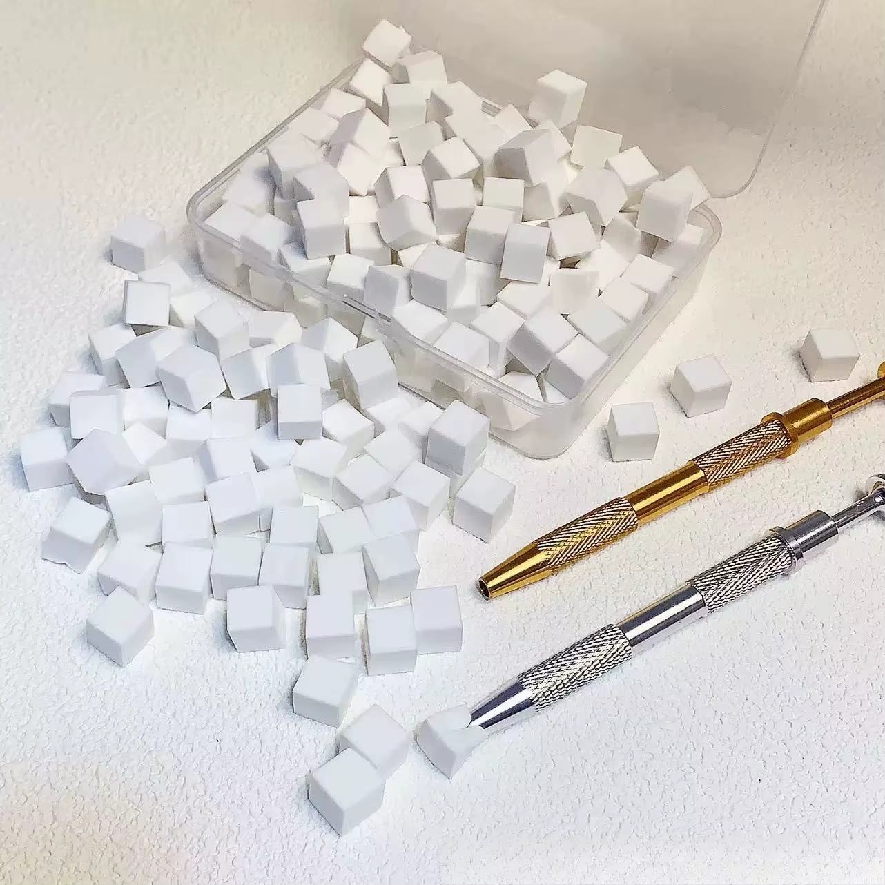 Kit d'accessoires de manucure : Éponge carrée pour nail art + Pinceaux dégradés pour ongles + Stylo applicateur de gel – Outils tout-en-un pour la création de designs d'ongles DIY