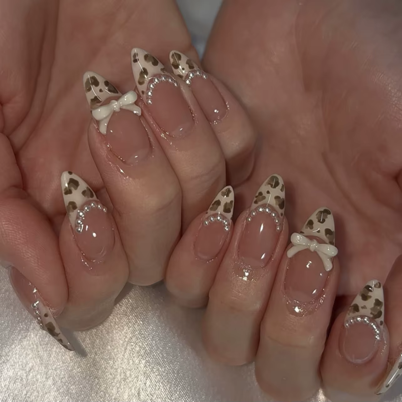 24 pièces café clair Style français presse sur ongles imprimé léopard amande épicé fille faux