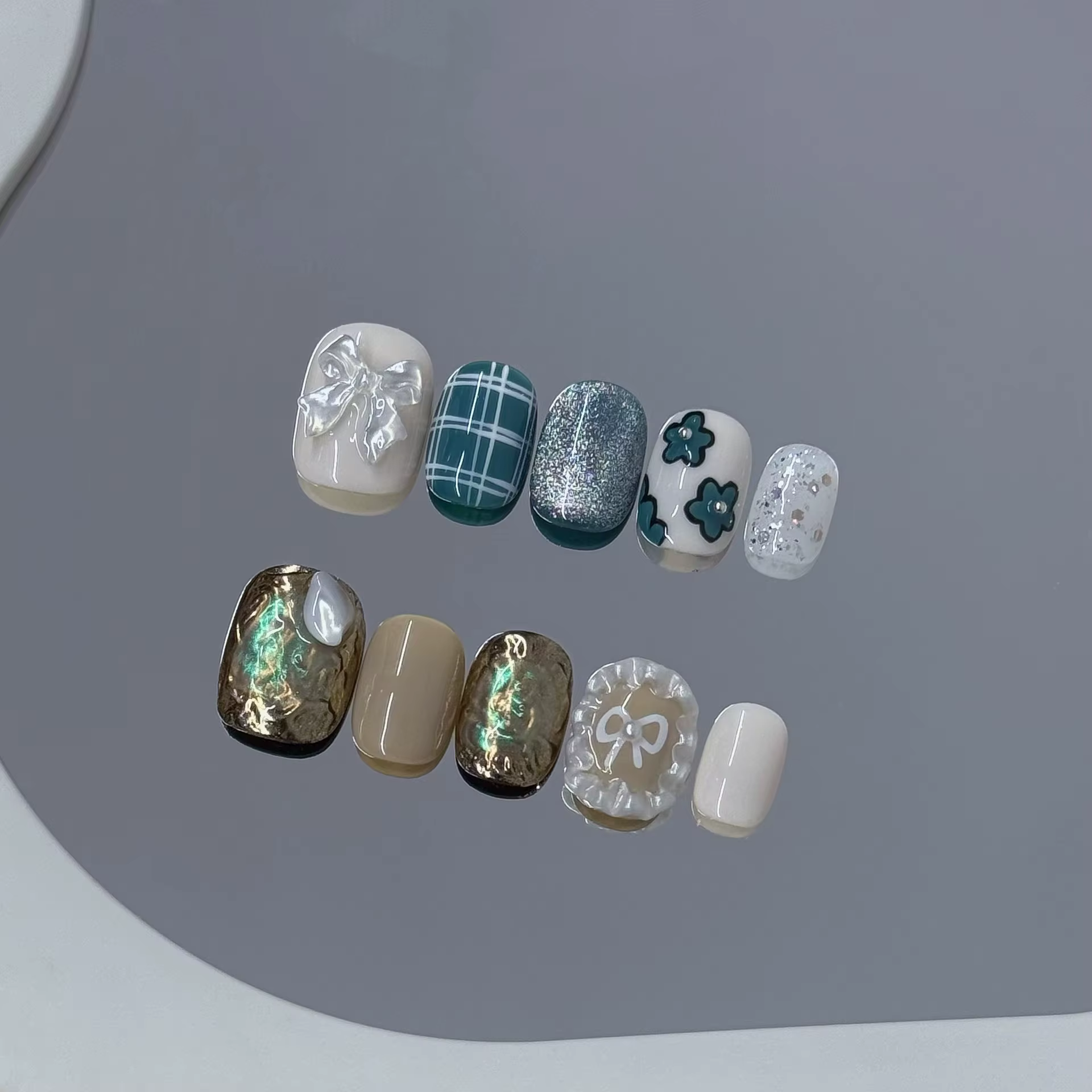 10 pièces à la main presse courte sur les ongles brillant diamant décor faux