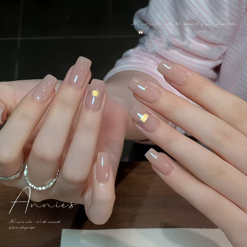 Ensemble de vernis à ongles en gel semi-translucide nude