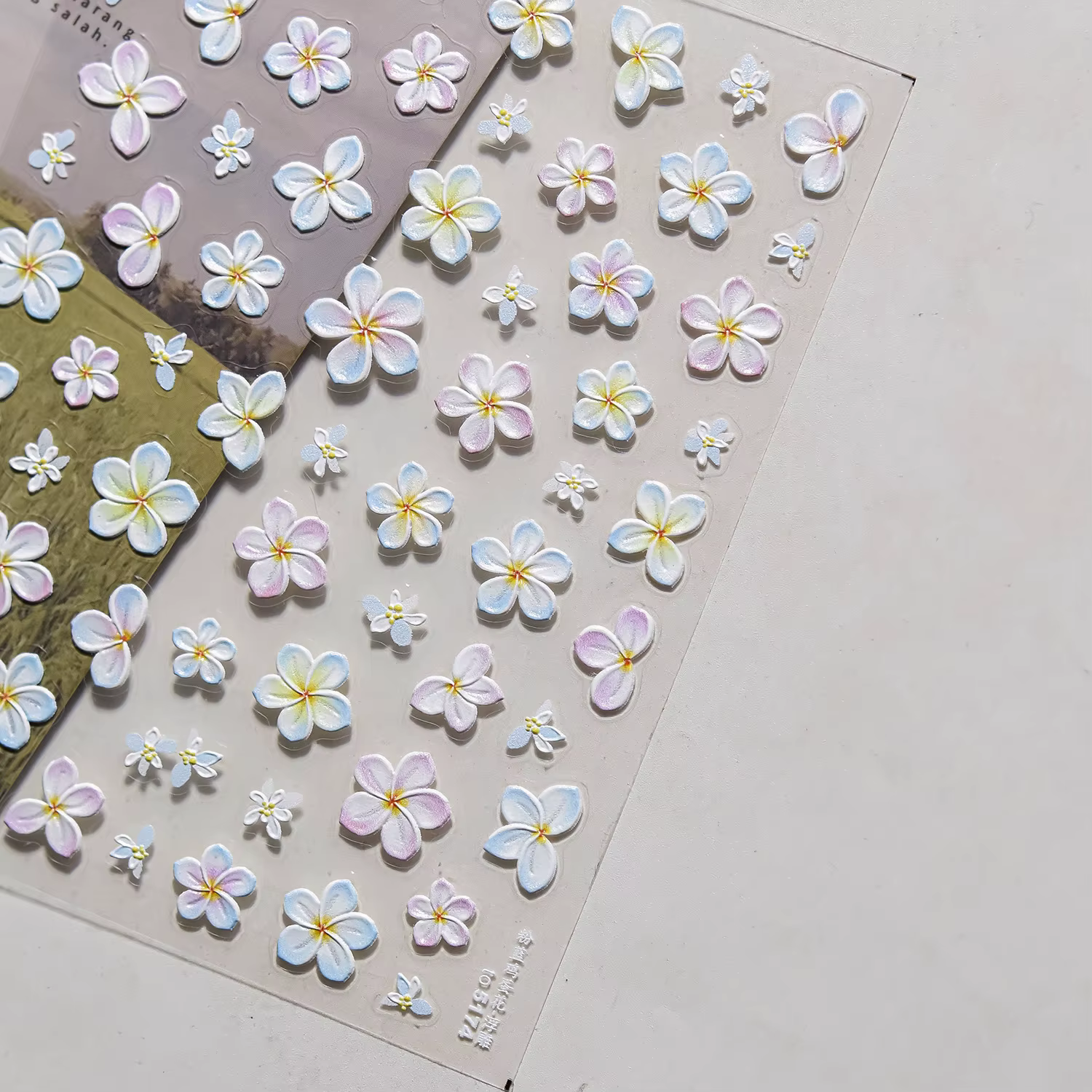 Autocollants 5D pour ongles motif fleur de frangipanier tropicale