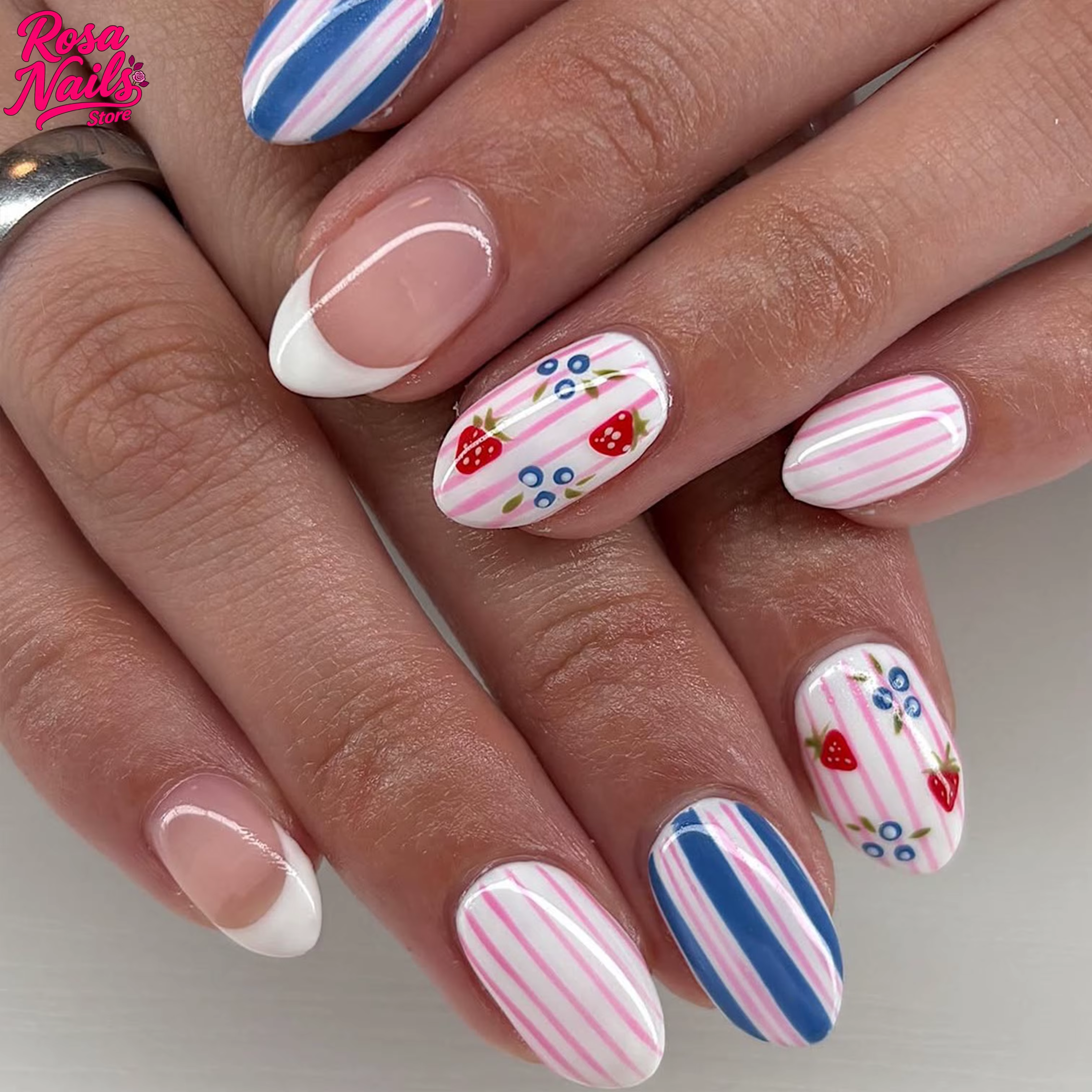 Fruit Stripe Nail Art Presse sur ongles Pressons faits à la main mignon court amande peint