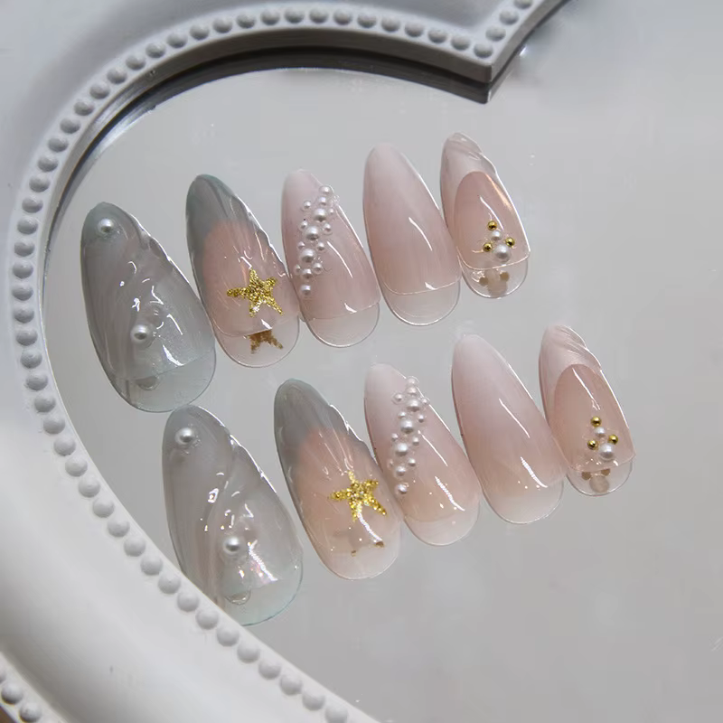 Faux ongles à presser en amande