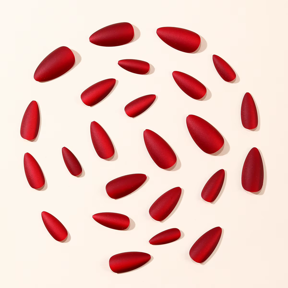 24 pièces/ensemble faux ongles rouge velours pour femmes filles fête du nouvel an moyen amande ballet mat