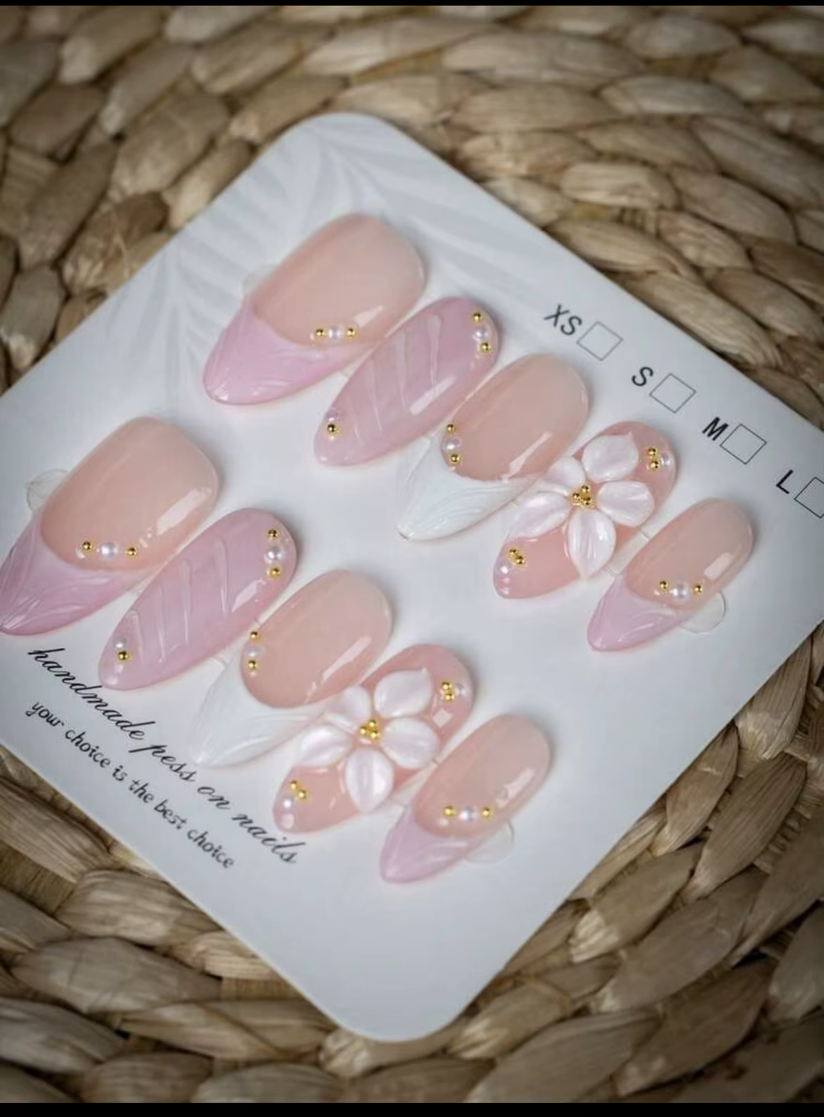 10 faux ongles faits à la main en forme d'amande