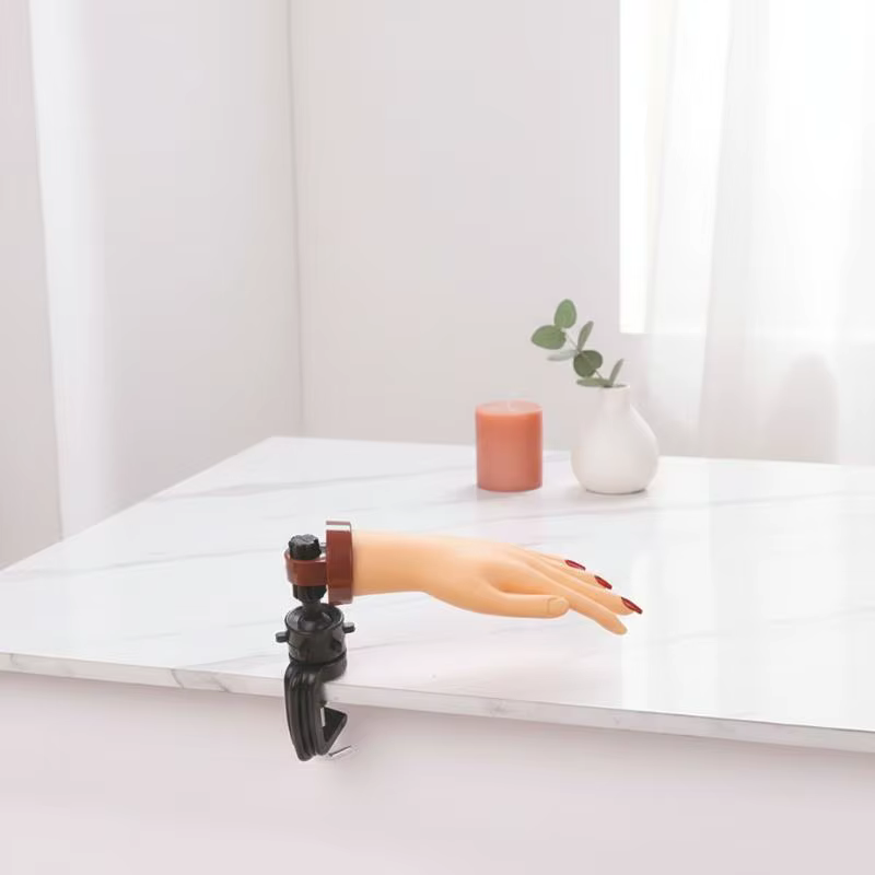 Main Artificielle Flexible et Réglable pour Nail Art – Modèle Prothétique en Plastique pour Pratique