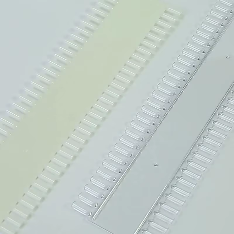 Nuancier d'échantillons de vernis à ongles