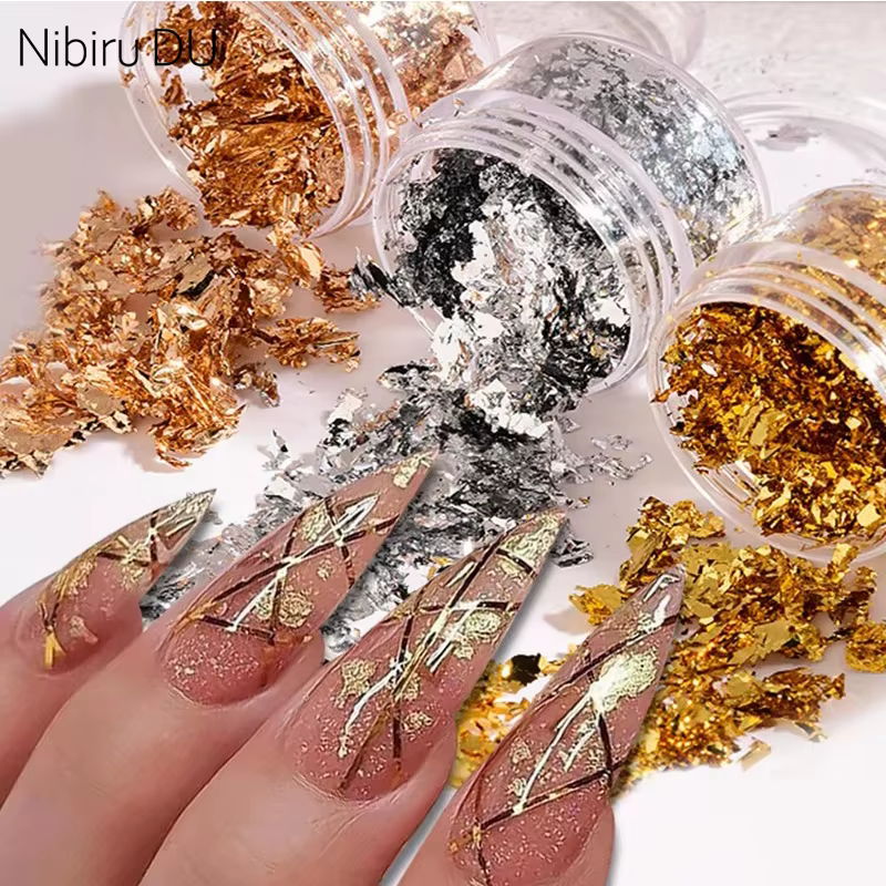 Feuilles argentées dorées pour ongles magnifiques