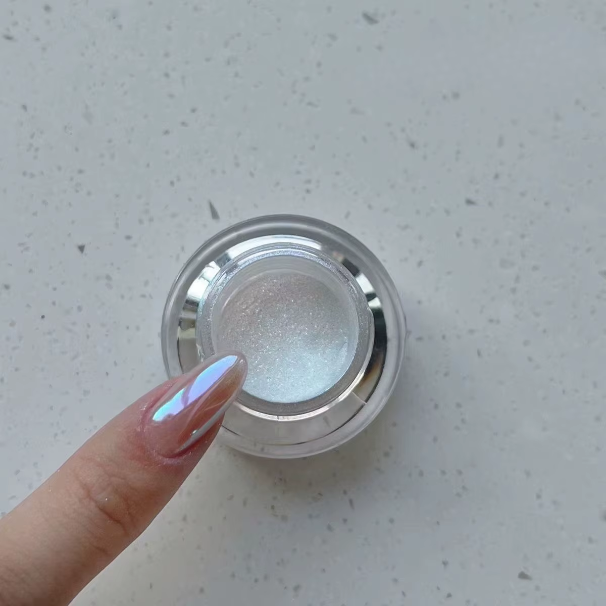 Aurora Pearl White N64.Glitter Dust
