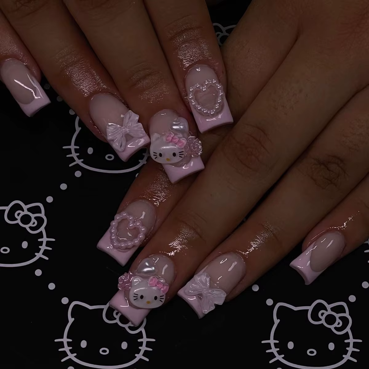 24 ongles carrés moyens rose français mignon dessin animé chat blanc amour camélia Patch