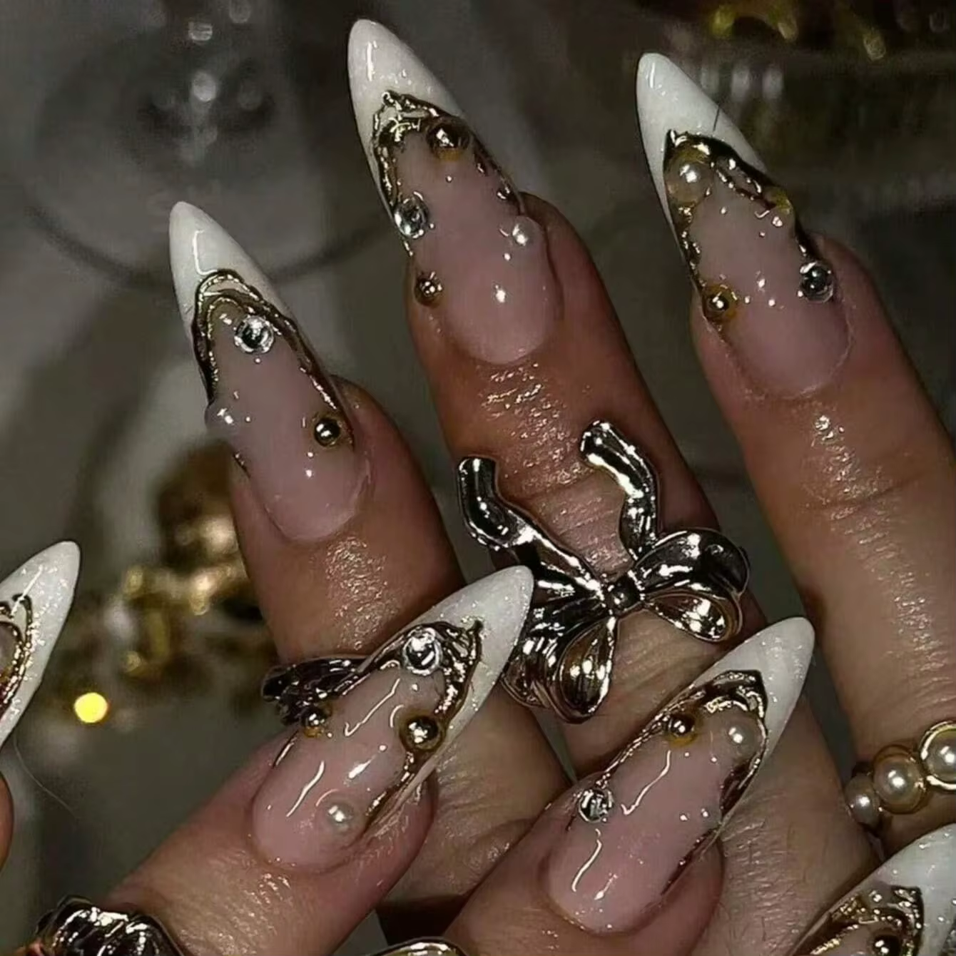 10 faux ongles faits à la main en forme d'amande