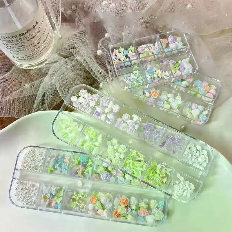 6/12 Grilles de breloques 3D pour nail art