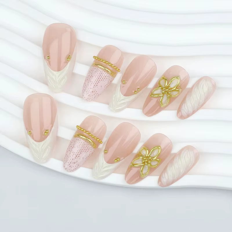 Faux ongles à presser en dentelle 3D embossée motif floral