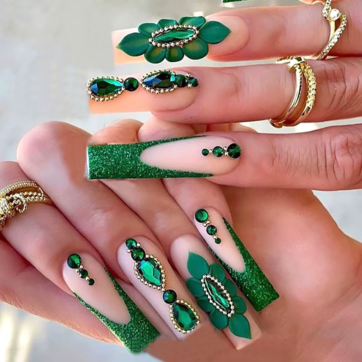 24 faux ongles longs carrés verts effet marbré