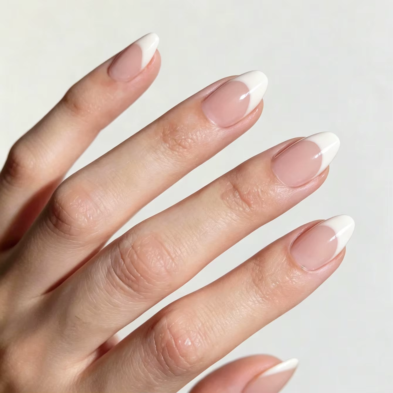 96 faux ongles en acrylique courts en forme d'amande