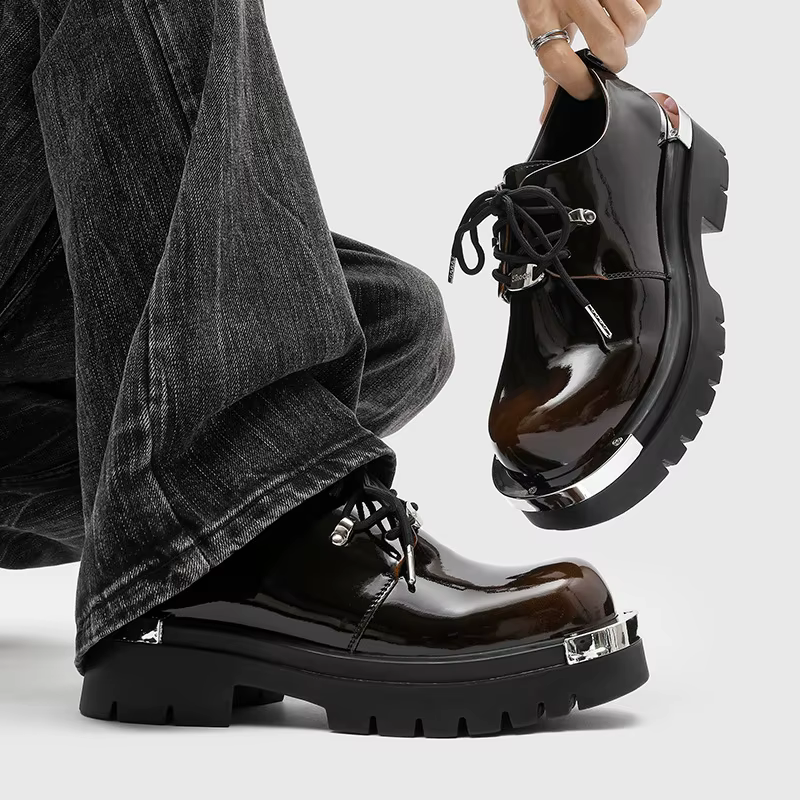 Chaussures Derby décontractées pour hommes, semelle épaisse rehaussante, loisirs, Style Punk, grande tête, jaune, rouge, J, semelle extérieure en caoutchouc antidérapante, nouvelle collection 2025