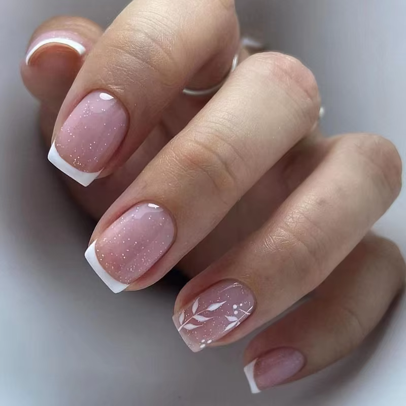 Faux Ongles à Couverture Complète