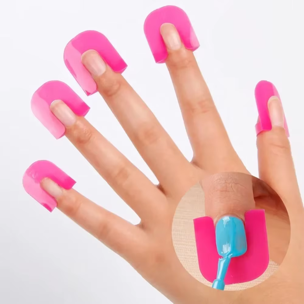 Bouclier de vernis en forme de courbe G
