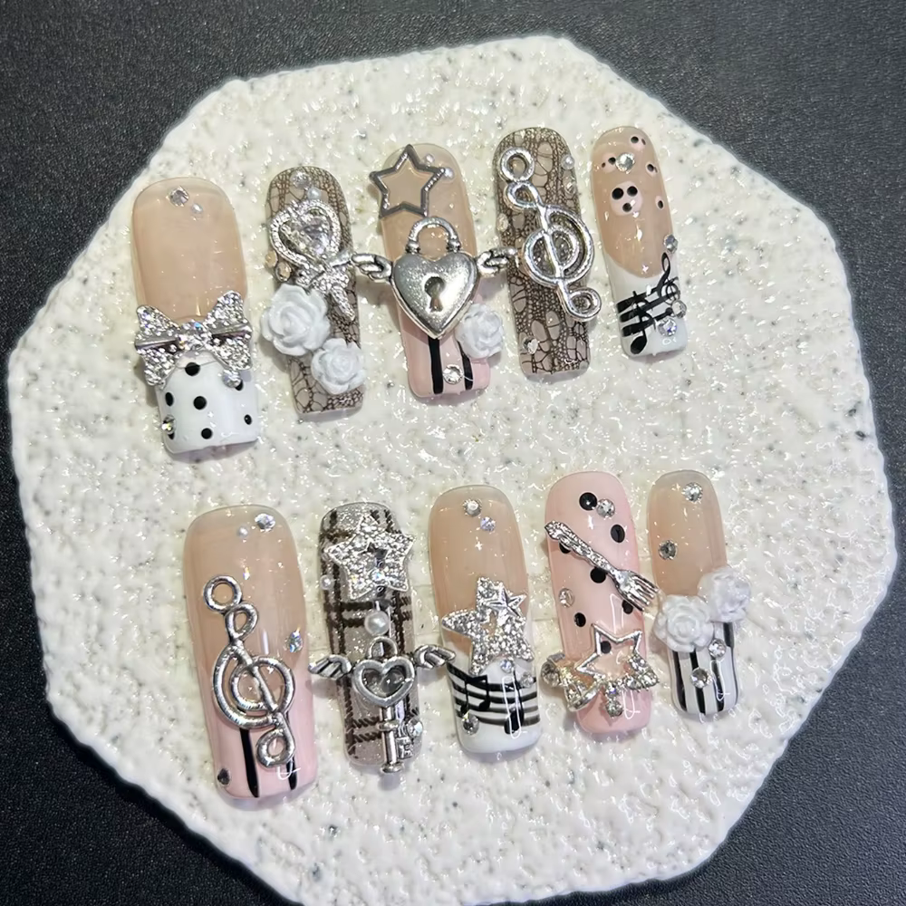 Faux ongles à presser faits main