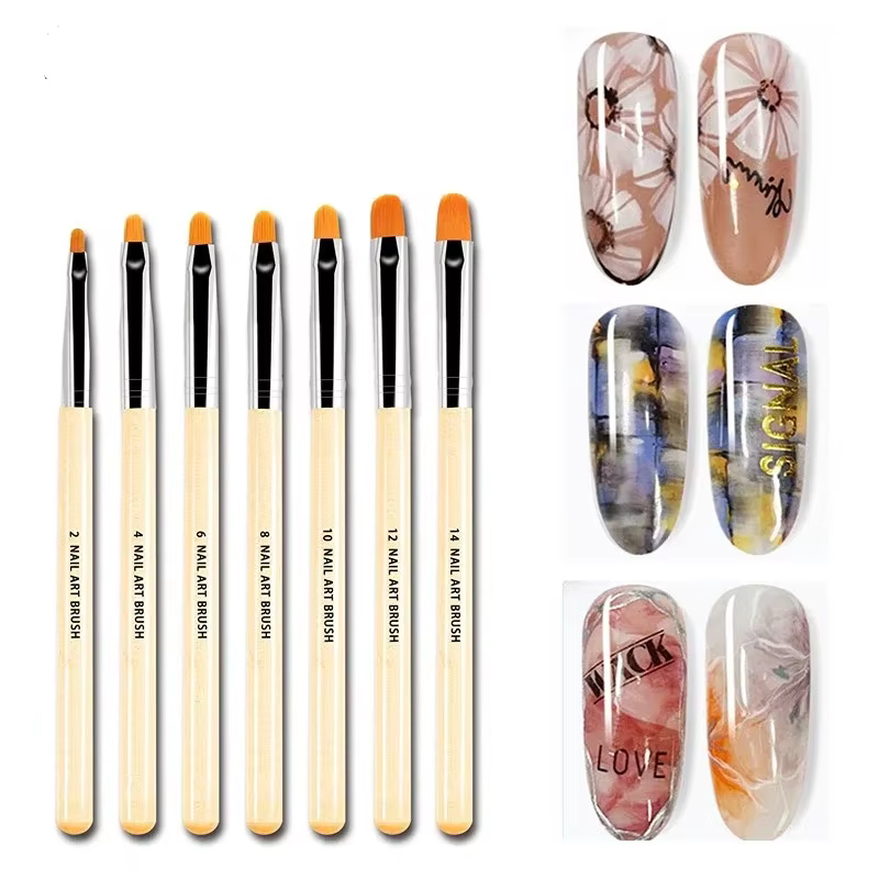 Pinceau peint pour Nail Art