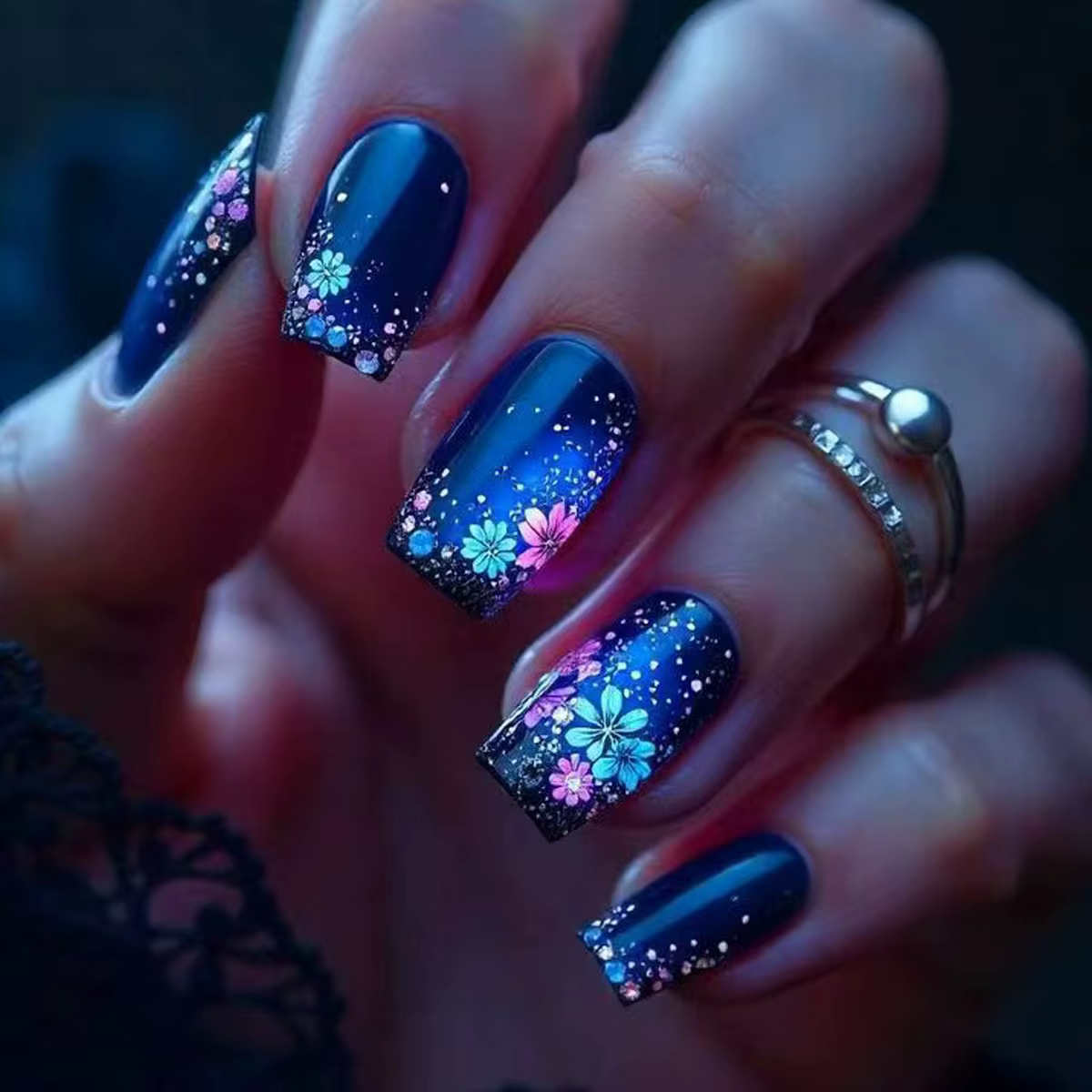 Faux ongles courts et moyens