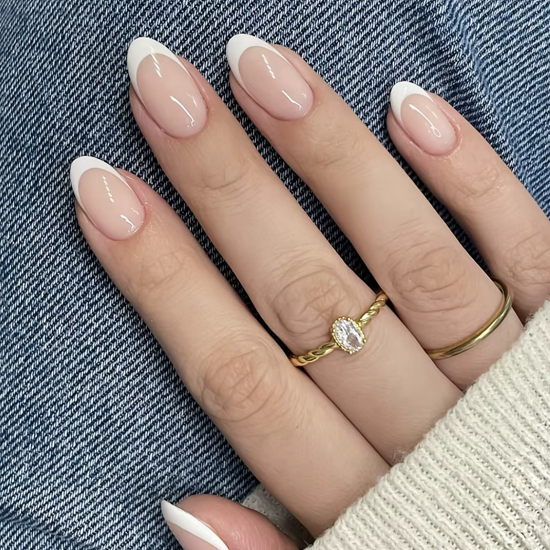 Boîte de 120 pièces en forme d'amande rose pièce d'ongle blanc presse française sur les ongles