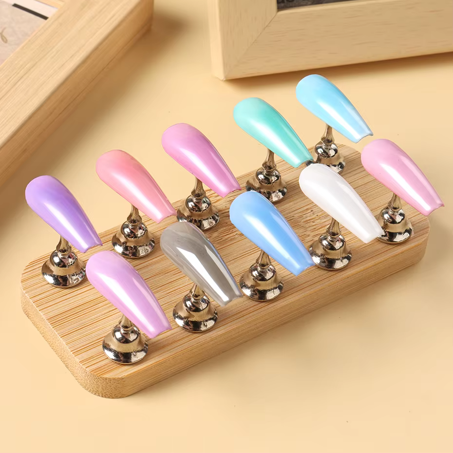 Support de pratique magnétique pour ongles