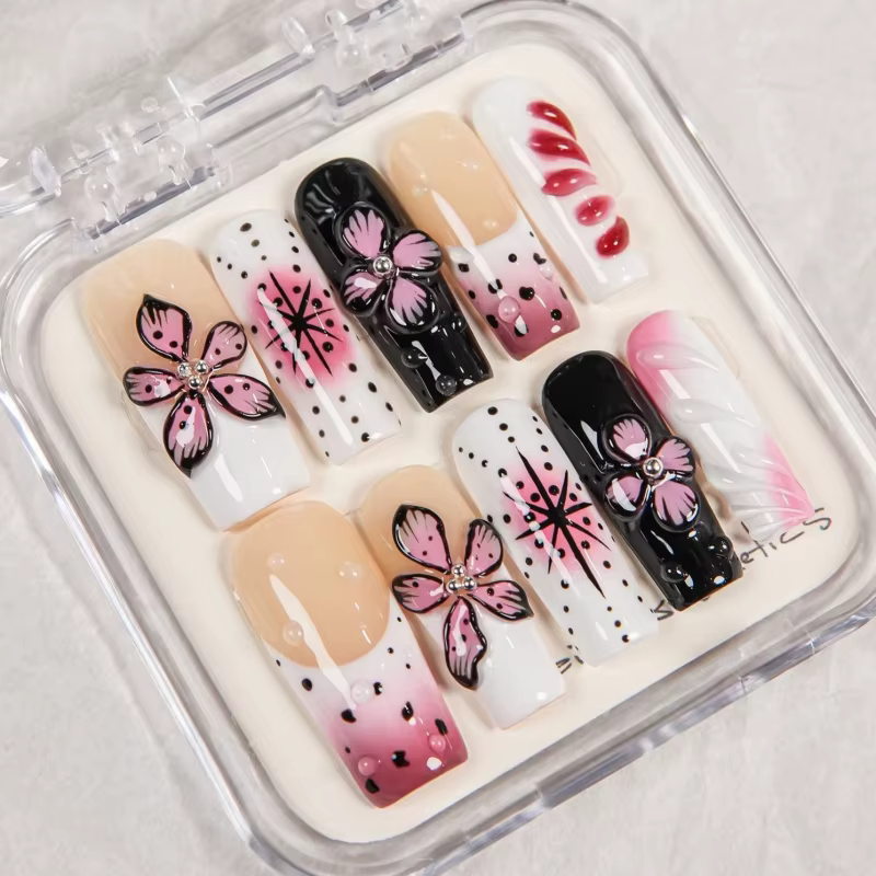 Faux ongles longs carrés noirs